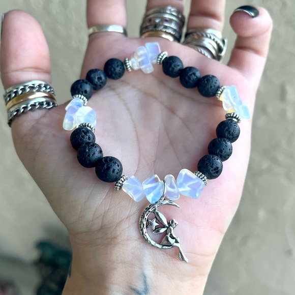 Lava rock & iridescent opalite chips fairy moon star bead bracelet boho - Picture 6 of 10